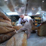 Что происходит с продажами хлеба и булок в пандемию