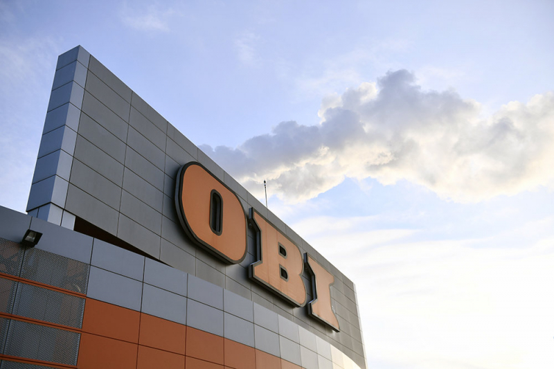 Магазины OBI возобновят работу в России до конца майских праздников