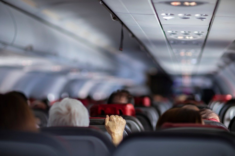 IATA: Риск заразиться коронавирусом в самолете минимален