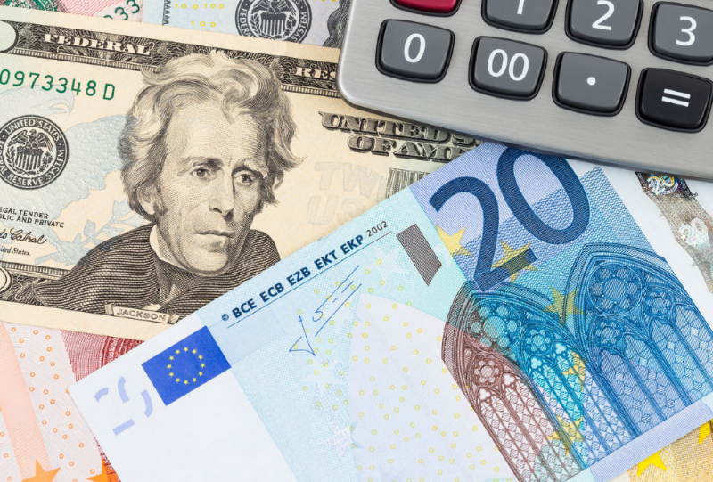 Экономист назвал факторы, которые приблизят курс доллара к 80 рублям