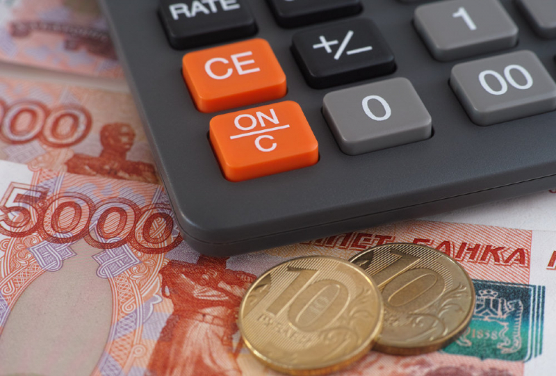 Финансист Антонов не исключил укрепление рубля до показателей 2015 года