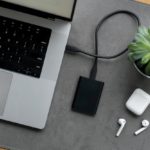 Новый MacBook Air M2 с улучшенным зарядным разъемом MagSafe