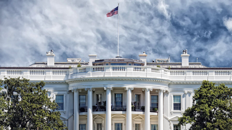Белый дом: США не отказываются от сделки по ресурсам с Украиной