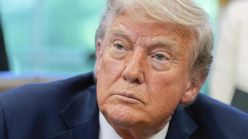 Администрация Трампа собирается провести сокращения в органах разведки