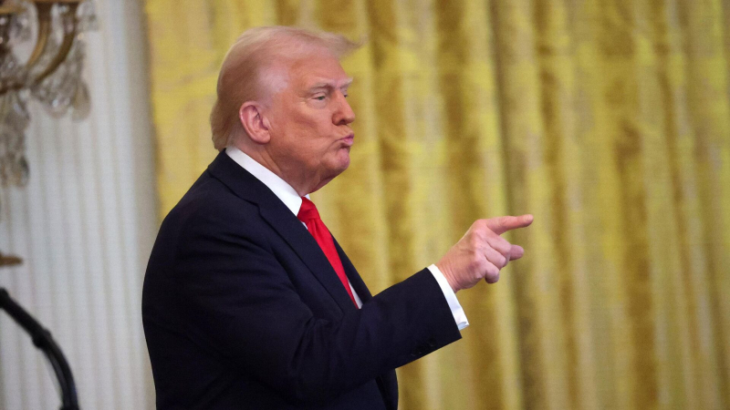 Трамп недоволен высказываниями Путина и Зеленского, заявили в Белом доме