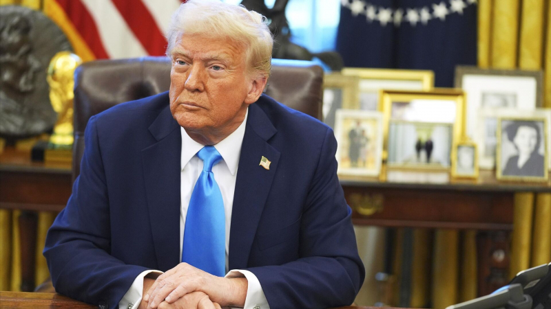 Трамп развернулся к прямым переговорам с Россией, пишут СМИ
