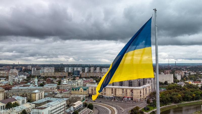 В Харькове прогремели два взрыва, сообщили СМИ